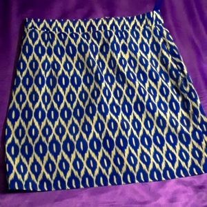 Colorful miniskirt with peacock pattern